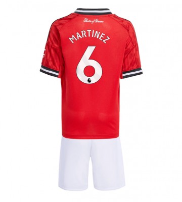 Manchester United Lisandro Martinez #6 Replika Babytøj Hjemmebanesæt Børn 2025-26 Kortærmet (+ Korte bukser)